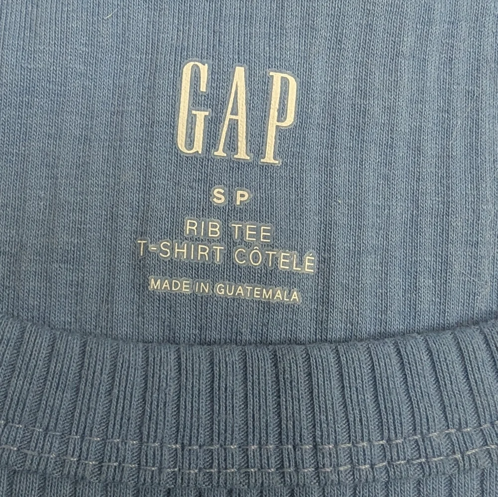 GAP Light Blue Ribbed Tee - Picture 2 of 2